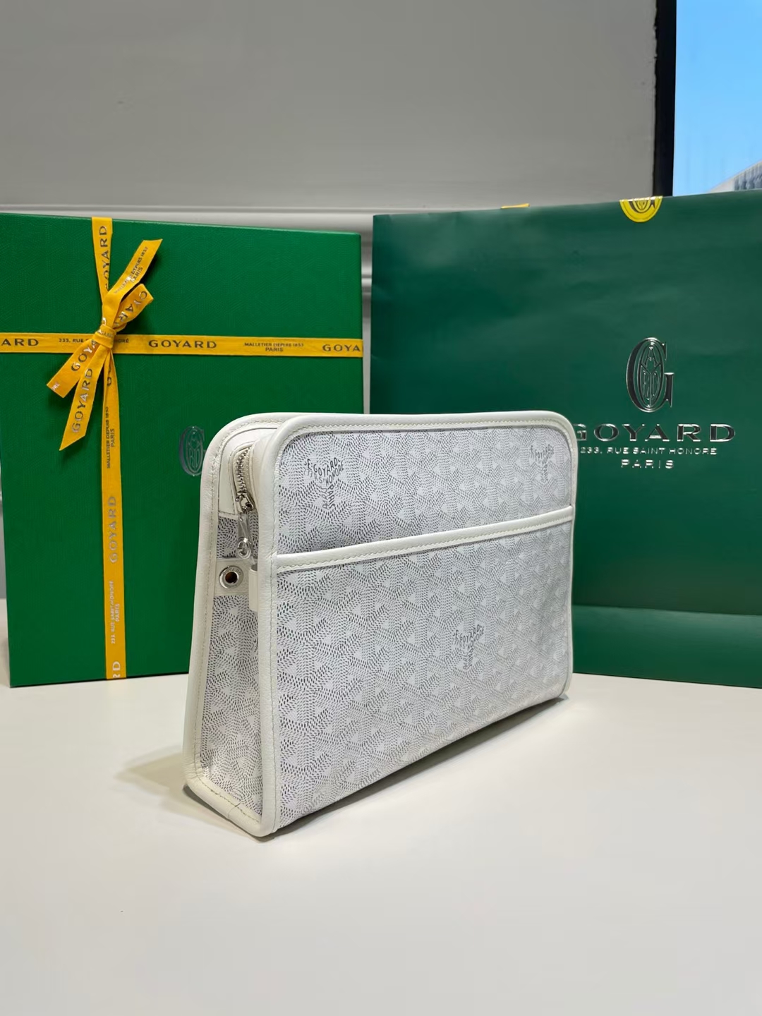 GOYARD Goyardine Jouvence Toiletry Pouch white