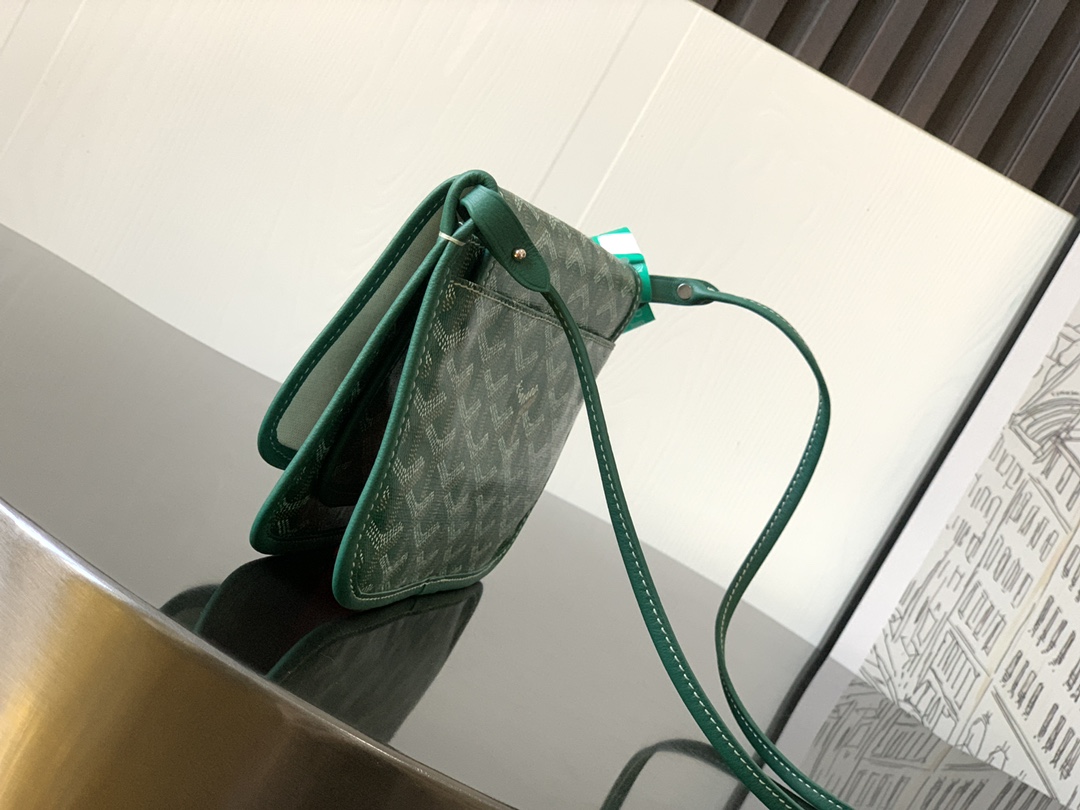GOYARD Goyardine Plumet Wallet Clutch Green 1051581
