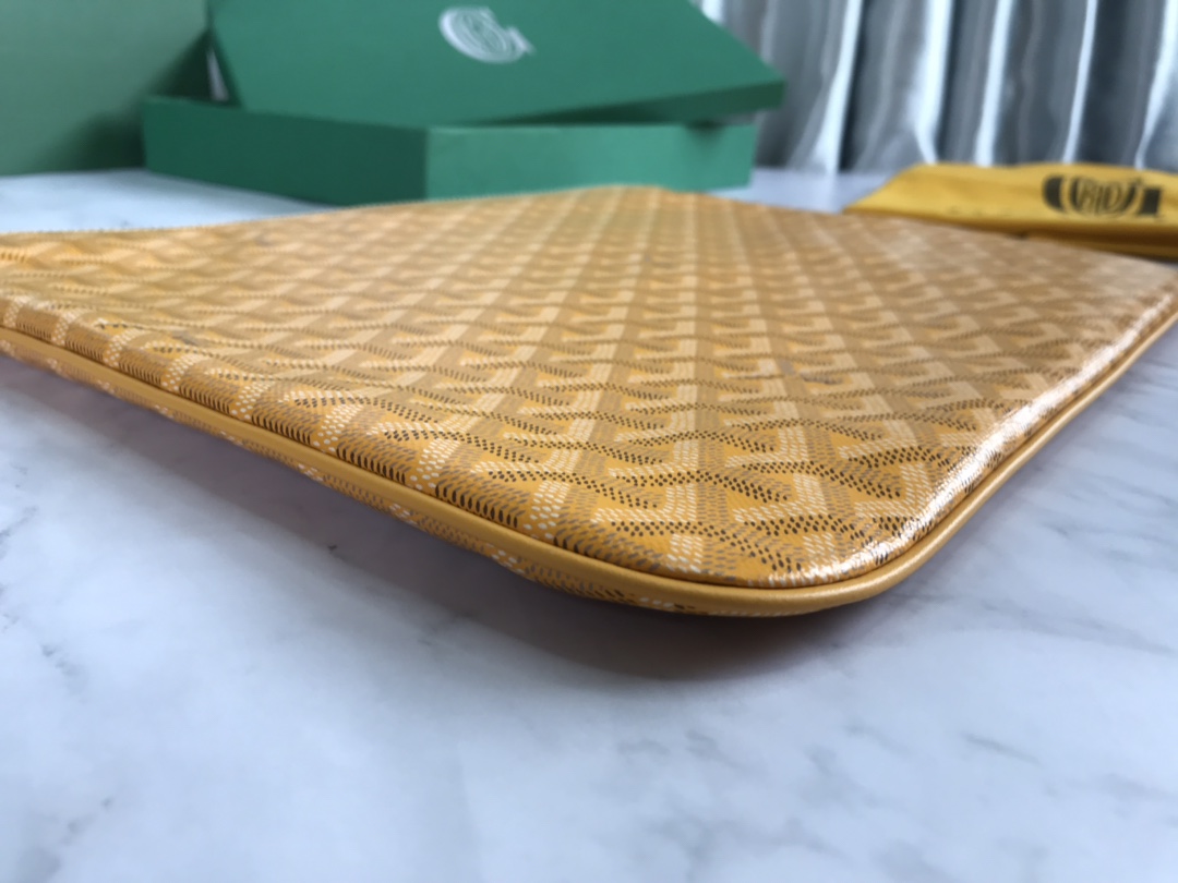 GOYARD Goyardine Senat Pochette GM Sky yellow