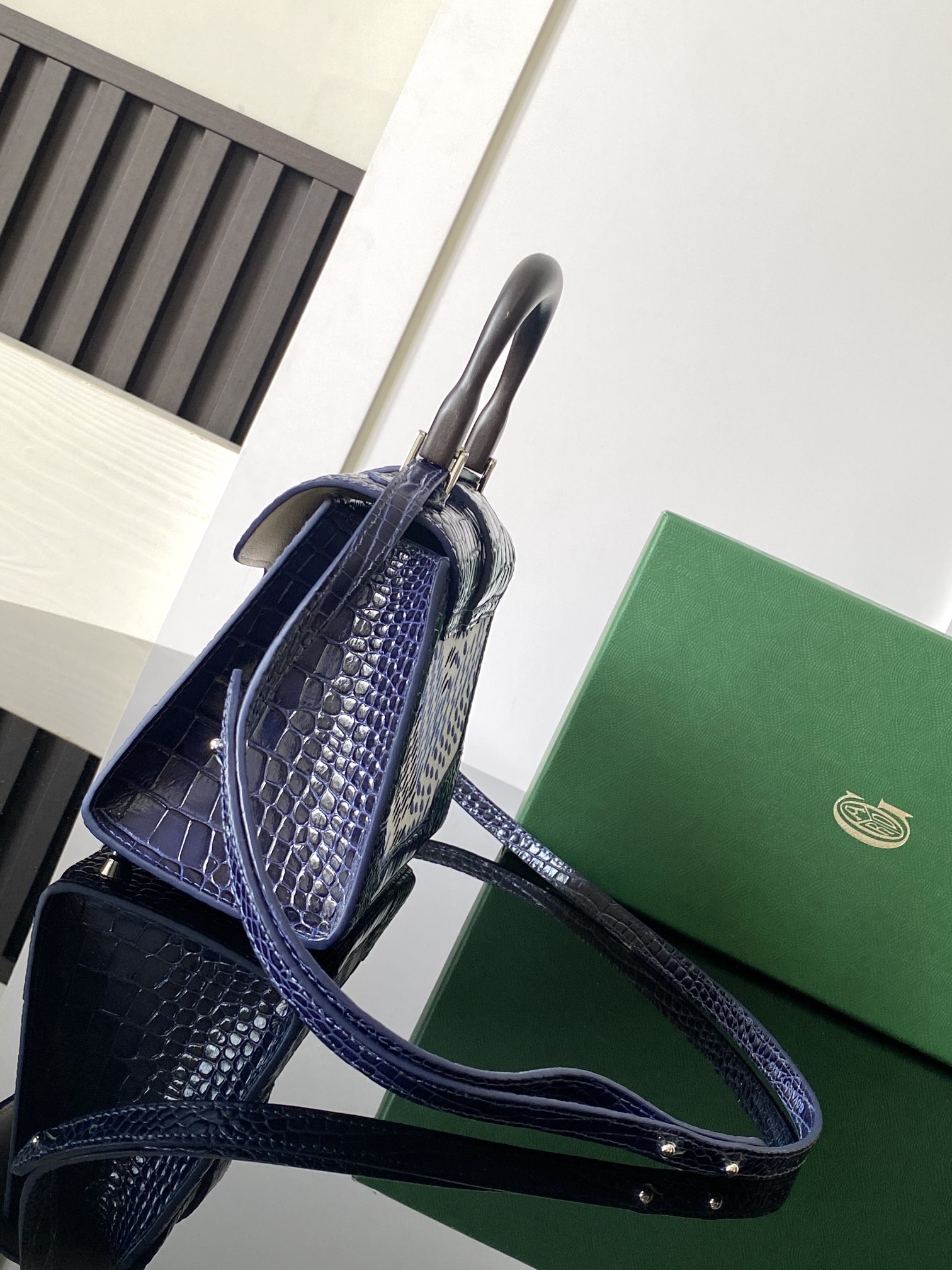 Goyard Matignon Crocodile Pattern Leather Top Handle Bag – Blue navy