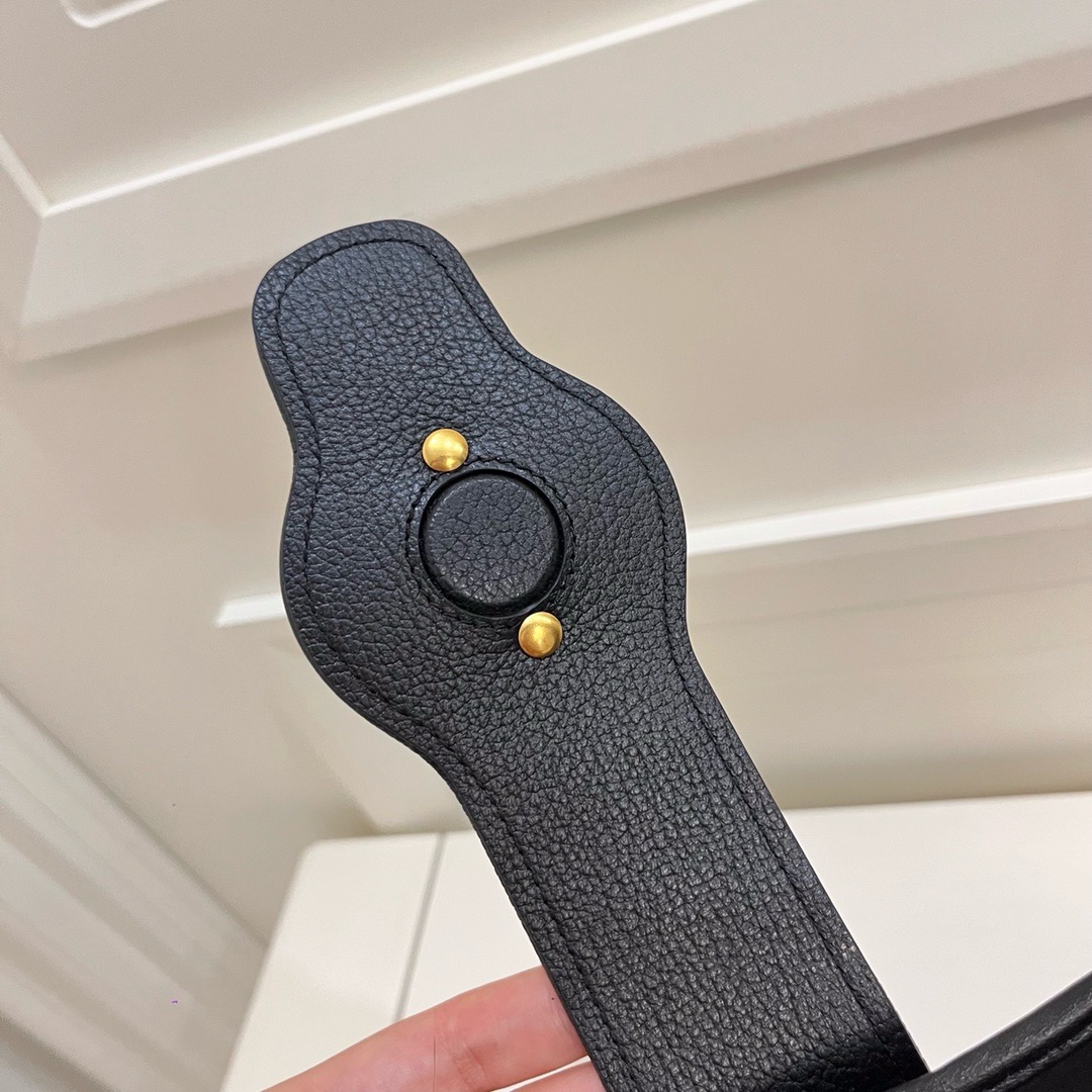 Gucci Aphrodite Black Shoulder Bag – Stunning 2024 Design