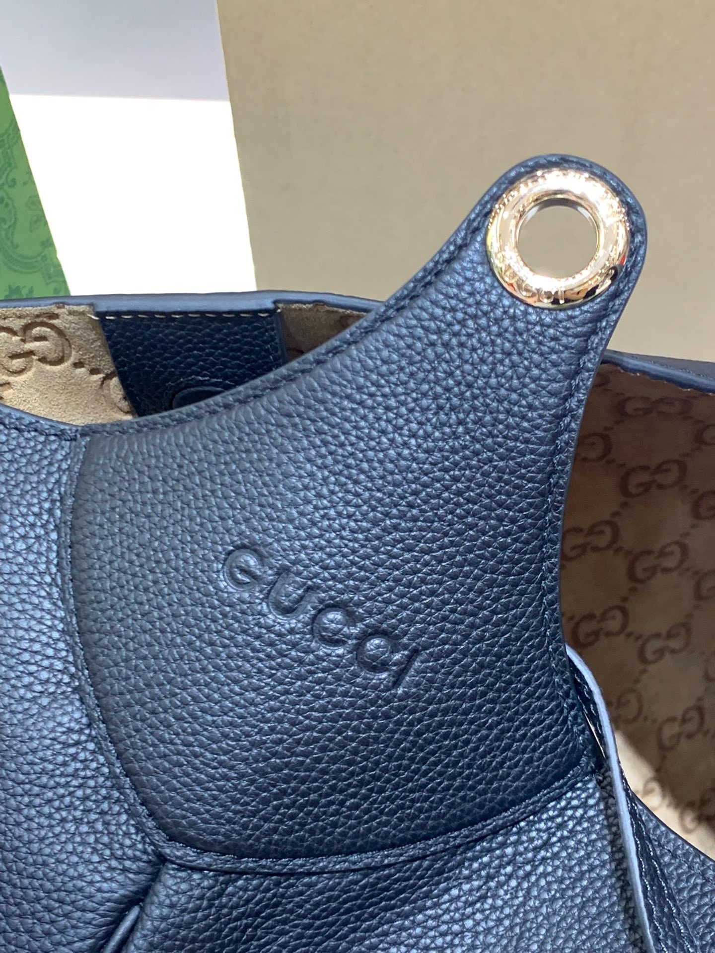 Gucci Black Web Strap Hobo | Stunning Leather Bag for 2024