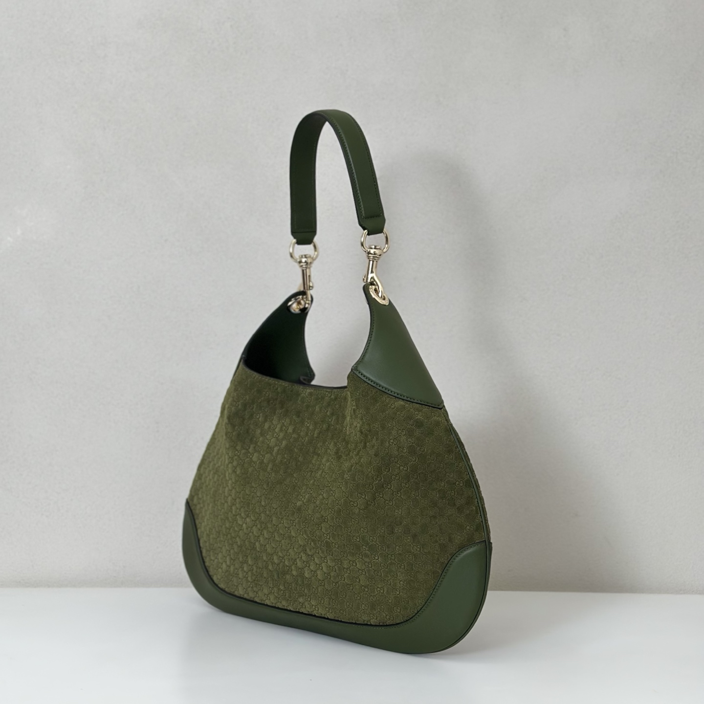 Gucci B large shoulder bag in dark green GG suede | GUCCI®