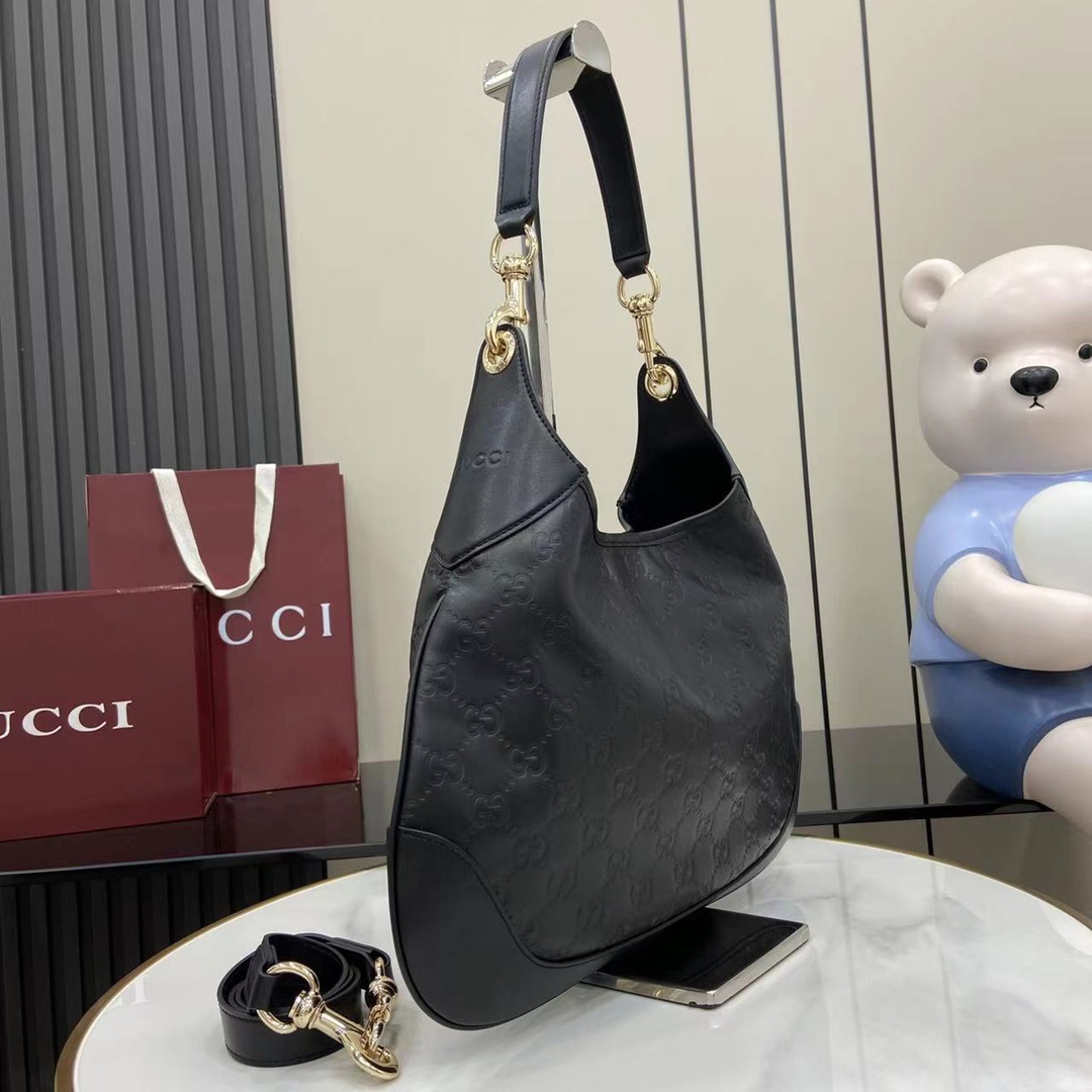 Gucci B medium shoulder bag in black GG leather | GUCCI