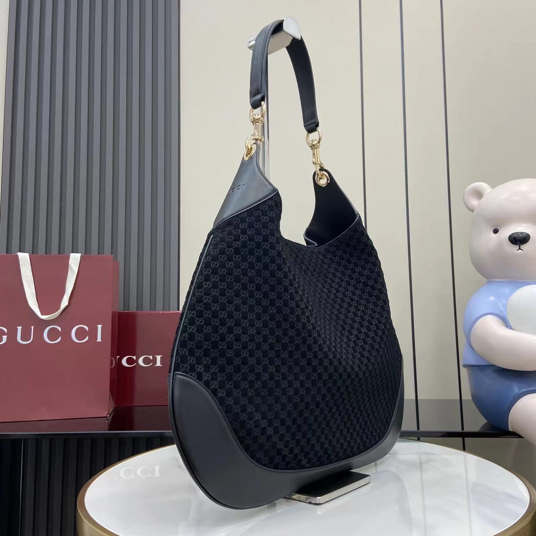 Gucci B medium shoulder bag in black GG suede | GUCCI