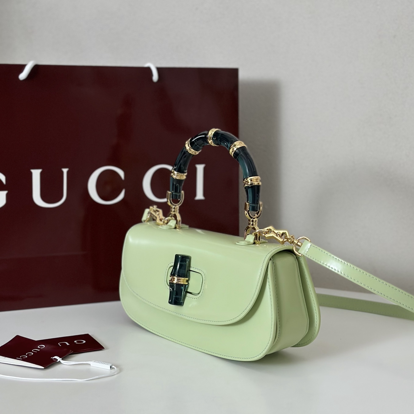 Gucci Bamboo Light Green Handbag Leather r