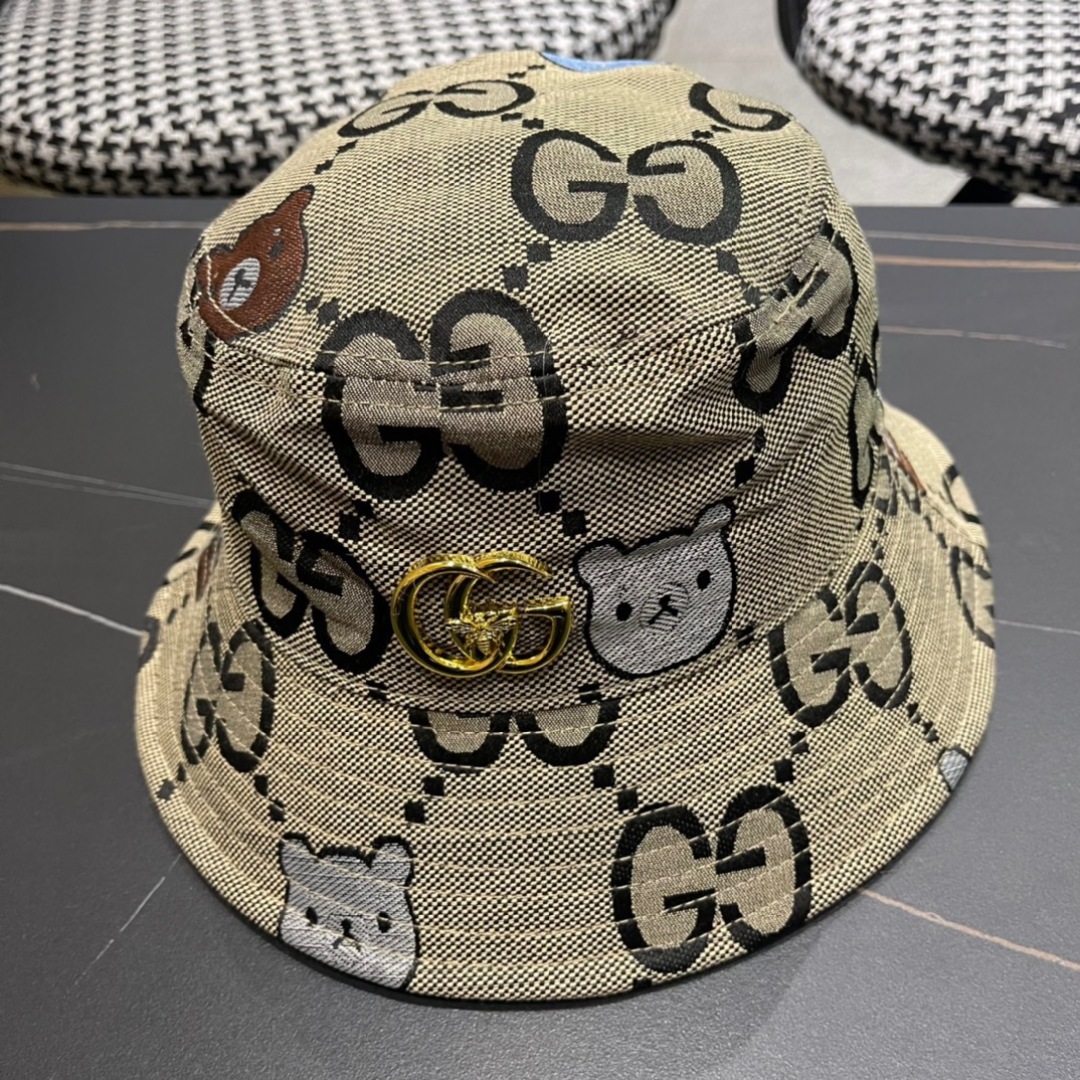 Gucci Beige GG Bear Bucket Hat - Designer