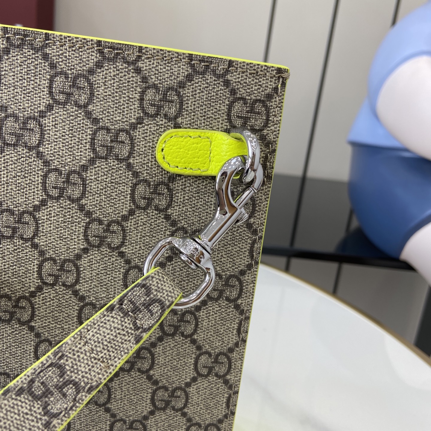 Gucci Bi-color Small Pouch 'Beige' 768255-FACQC-9742