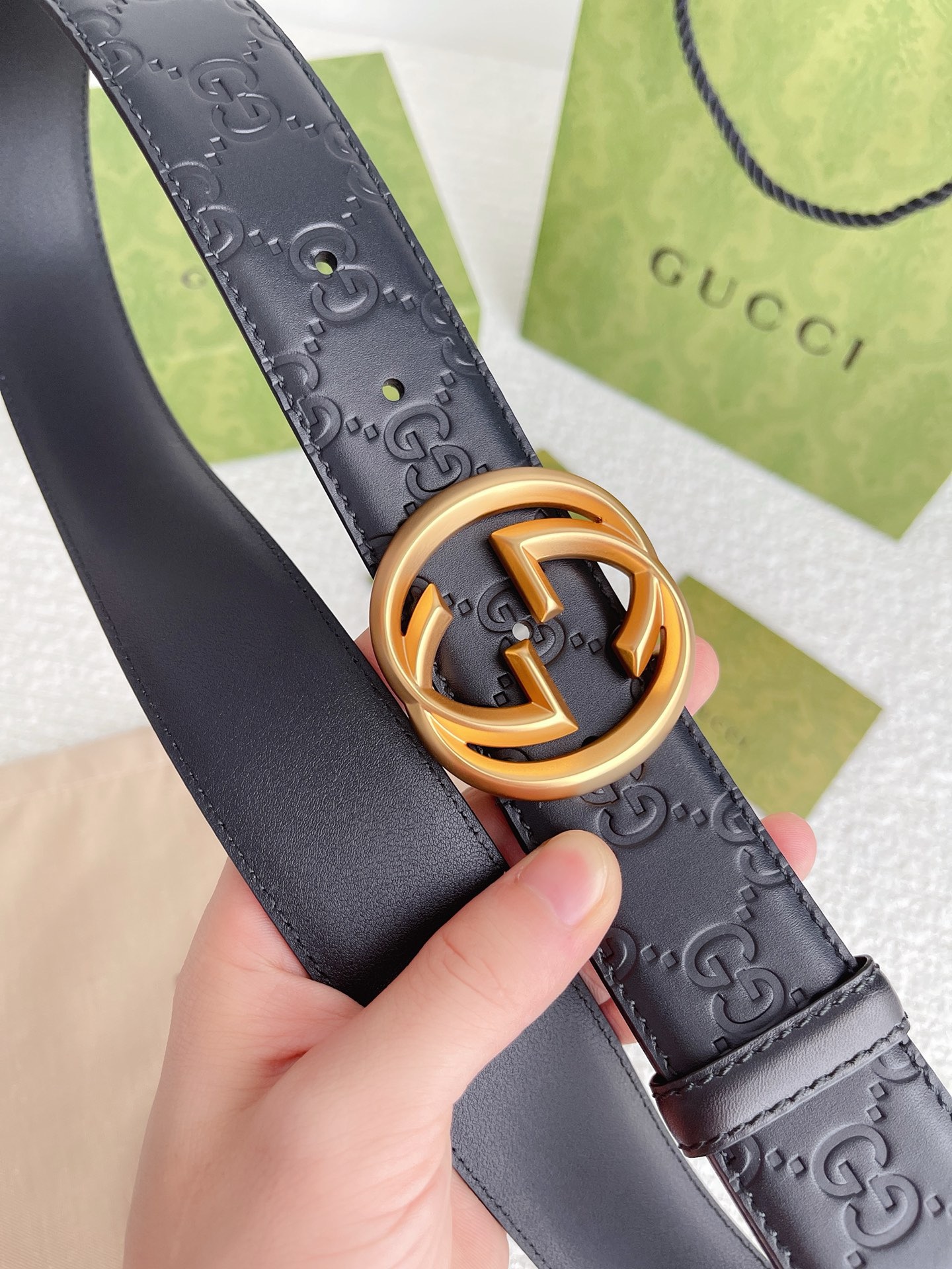 Gucci Black Guccissima Leather Gold Interlocking Buckle Belt