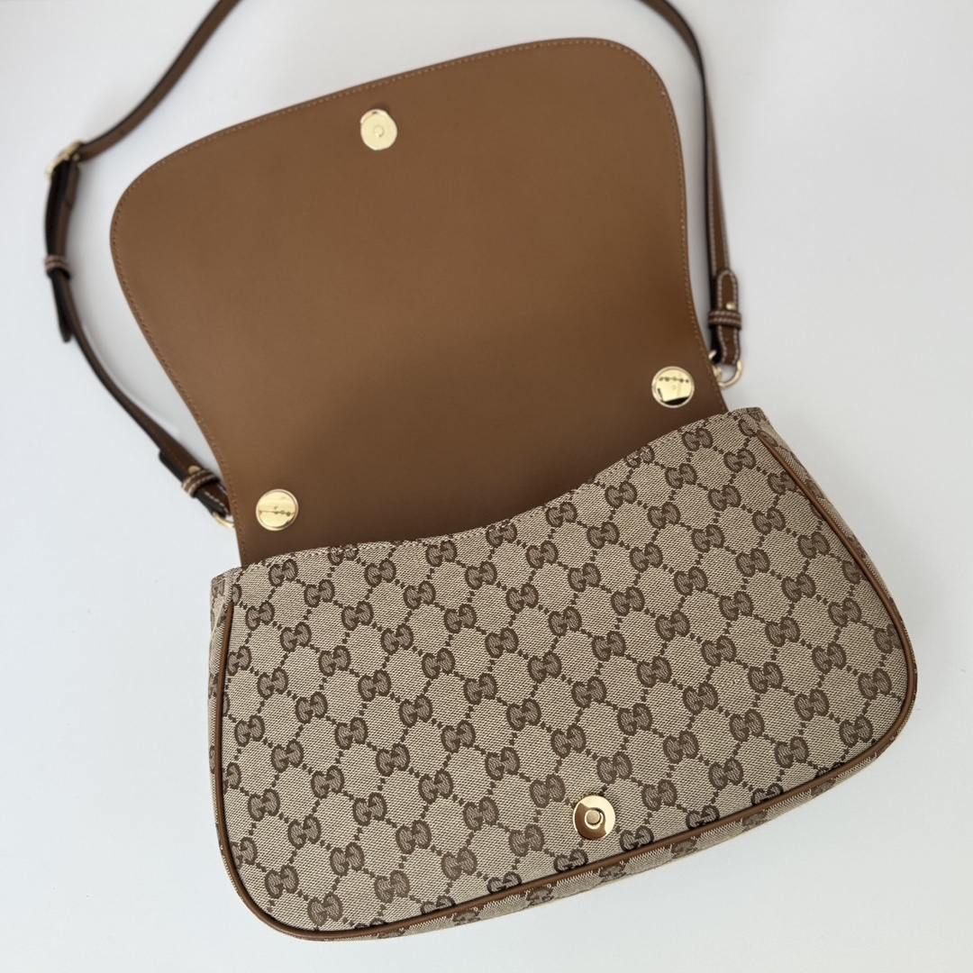 Gucci Blondie large top handle bag in beige and dark brown G