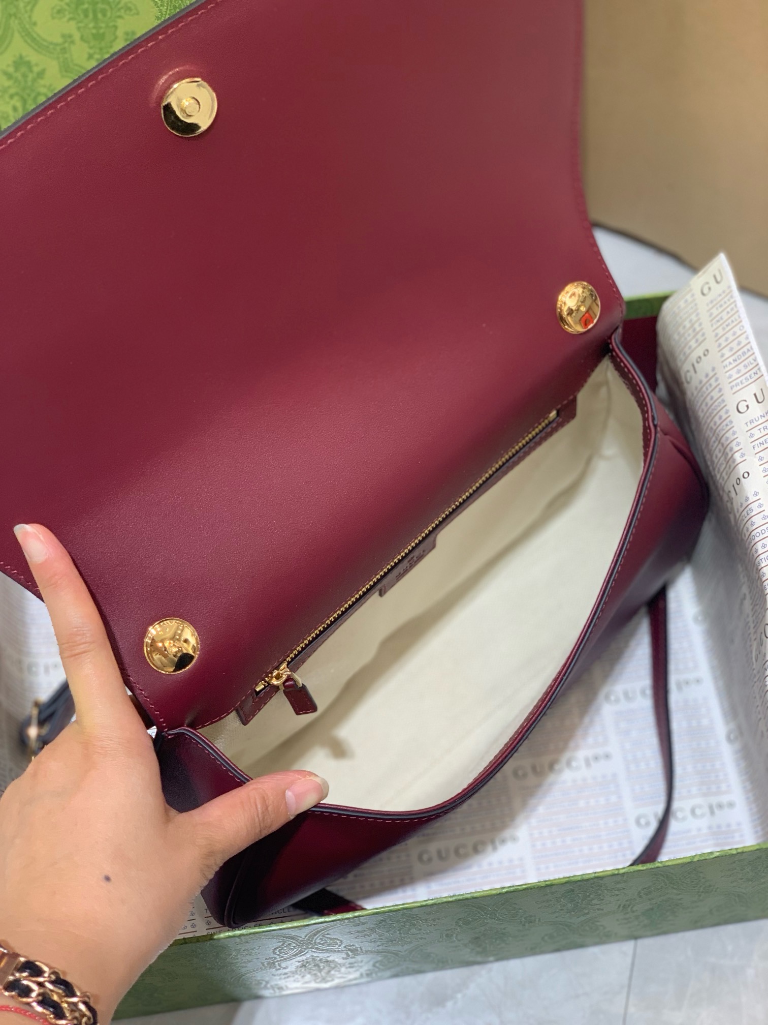 Gucci Blondie Medium Leather Tote Bag – Red