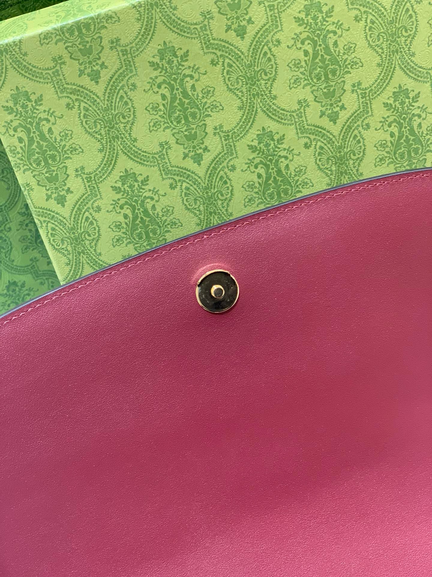 Gucci Blondie Medium Leather Tote Bag – Red