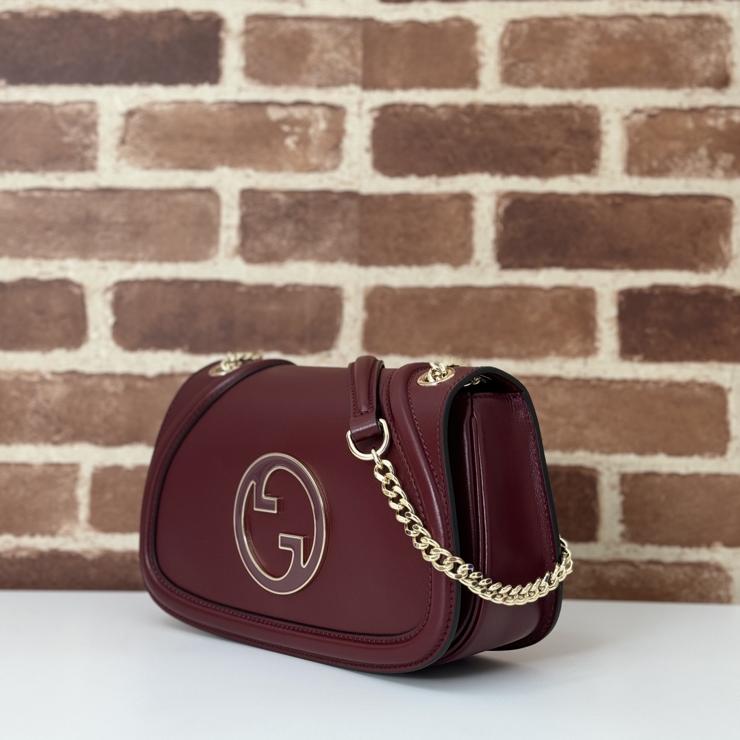 Gucci Blondie medium shoulder bag in Rosso Ancora red leath