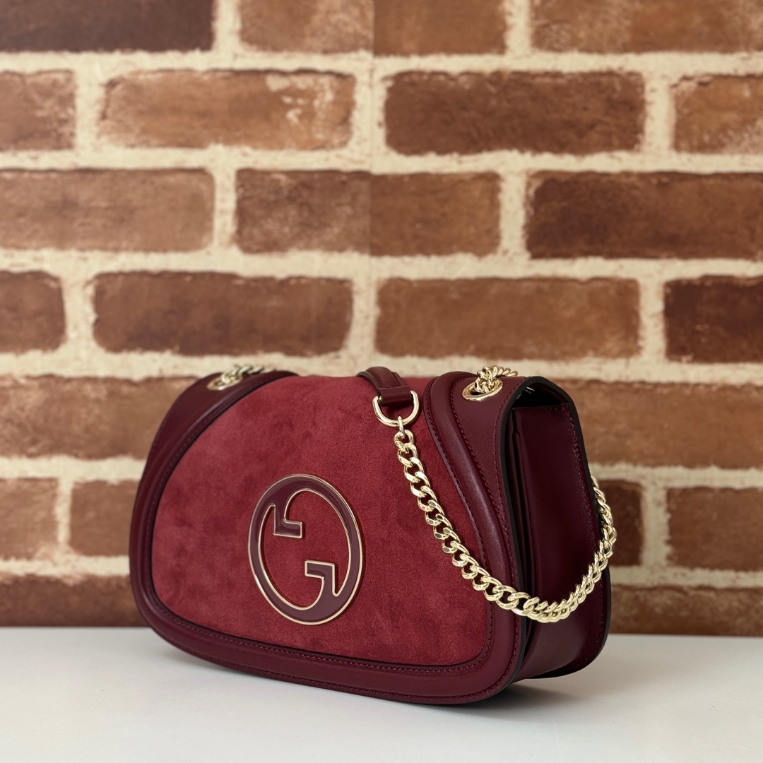 Gucci Blondie medium shoulder bag in Rosso Ancora red leathe