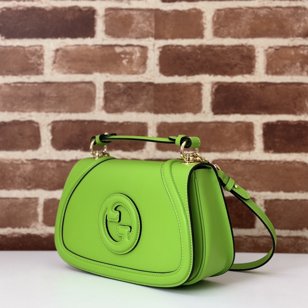 Gucci Blondie medium top handle bag in Green Leather