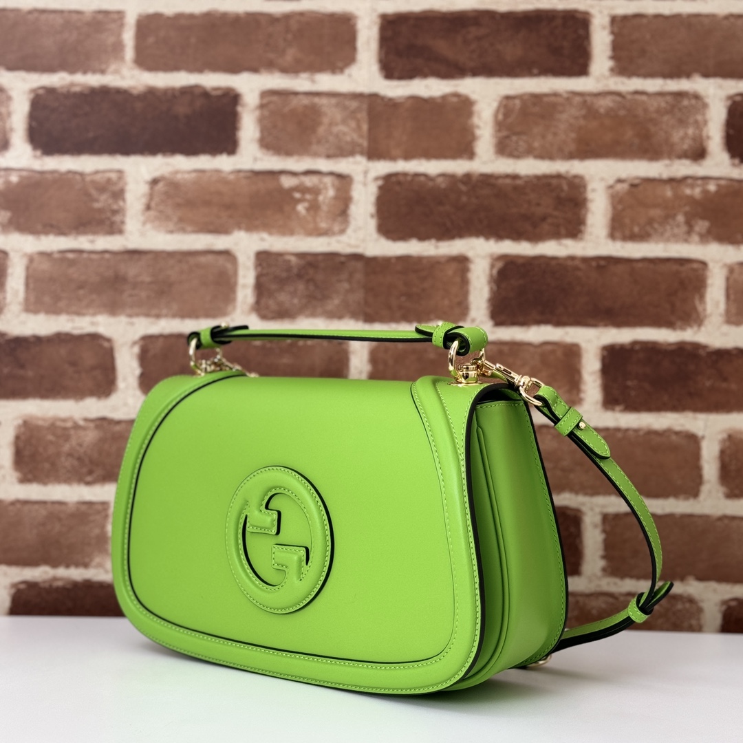Gucci Blondie medium top handle bag in Green Leather