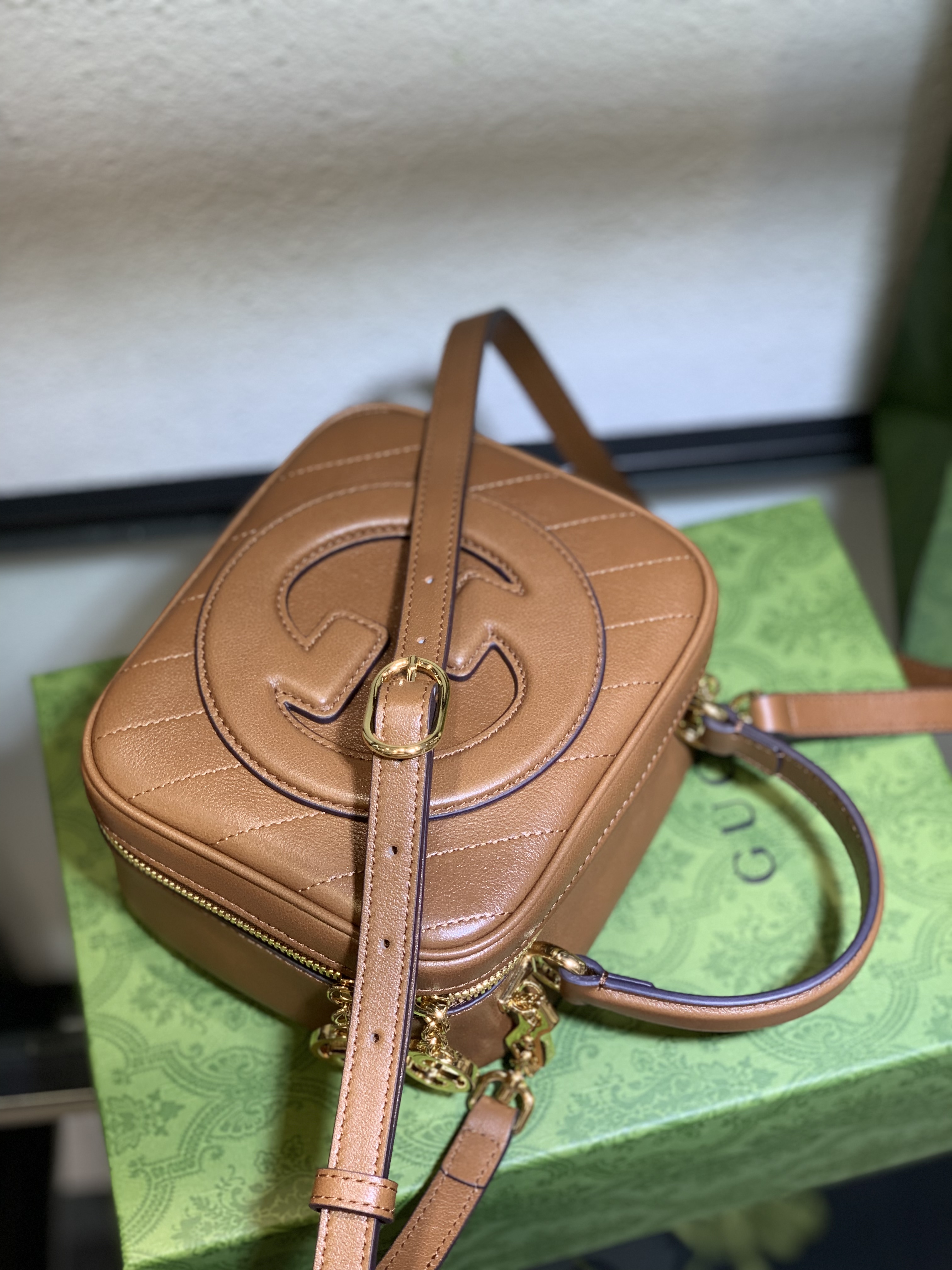 Stunning Gucci Blondie Square Shoulder Bag 2024 - Premium Leather