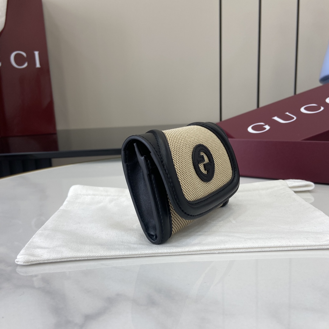 Gucci Blondie small shoulder bag in Black White Fabric