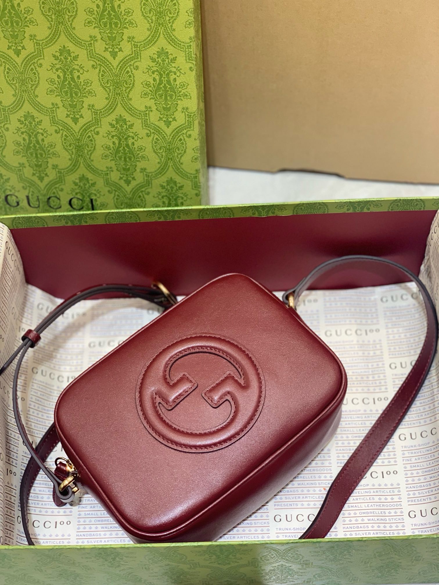 Gucci Blondie Red Leather Bag: Stunning Luxury Essential 2024