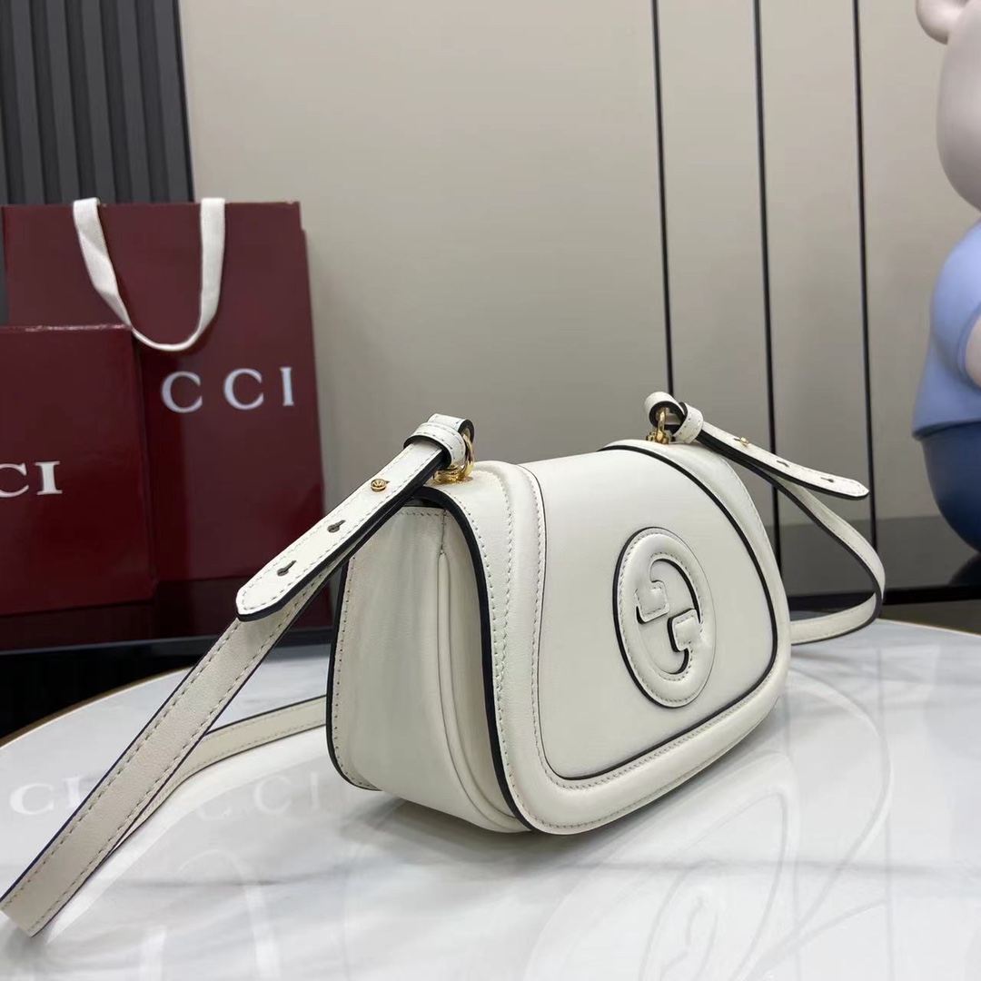 Gucci Blondie small shoulder bag in white leather | GUCCI