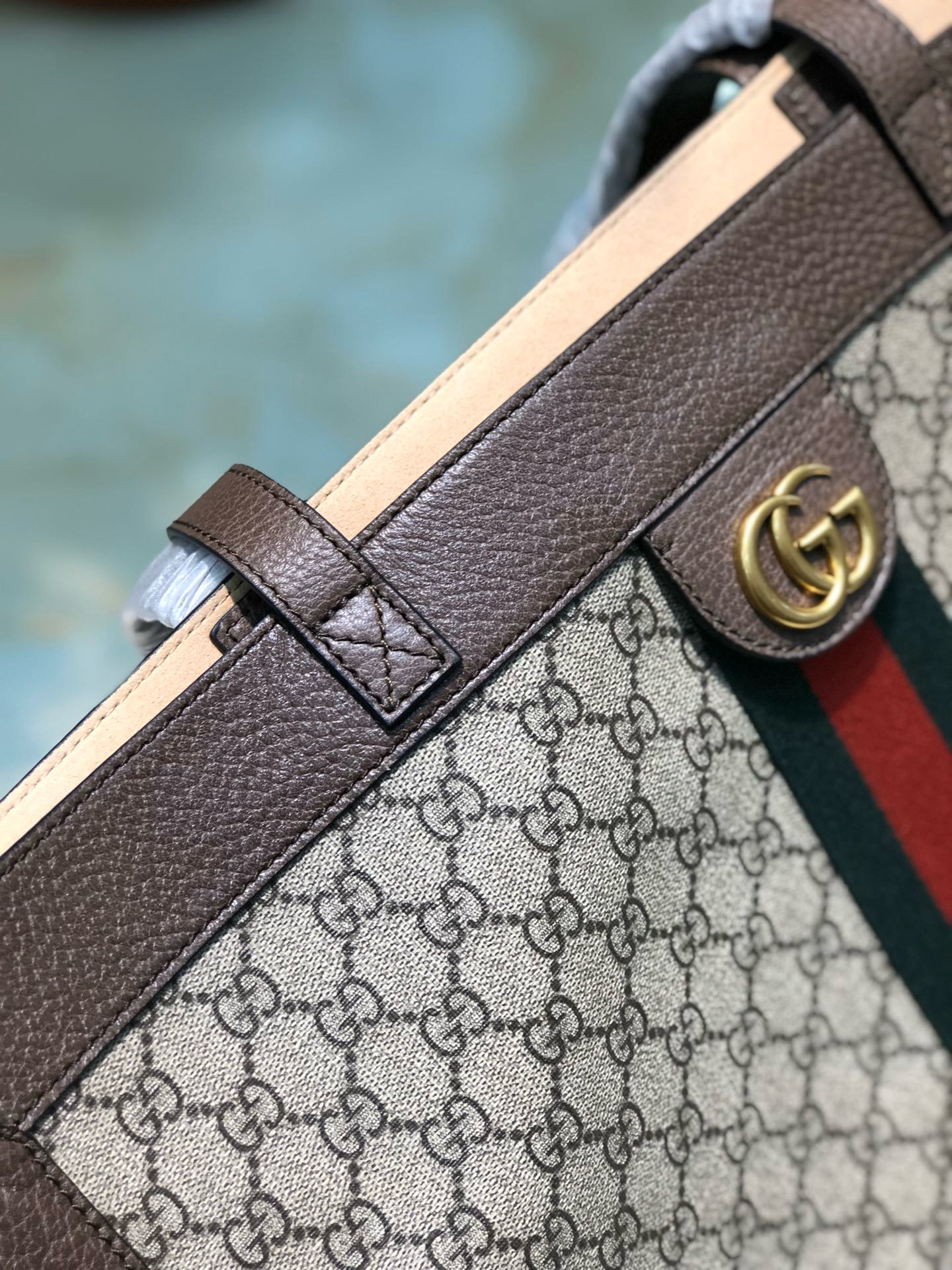 Gucci Brown GG Supreme Ophidia Tote Cloth Cloth