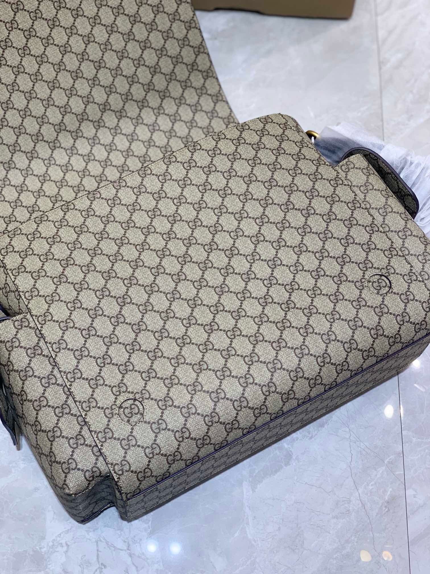 Gucci Brown Large GG Diaper Bag in GG Supreme Canvas