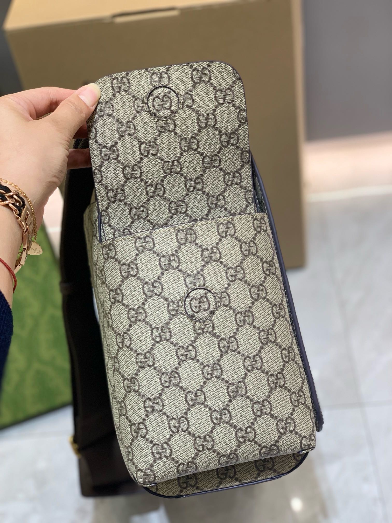 Gucci Brown Large GG Diaper Bag in GG Supreme Canvas