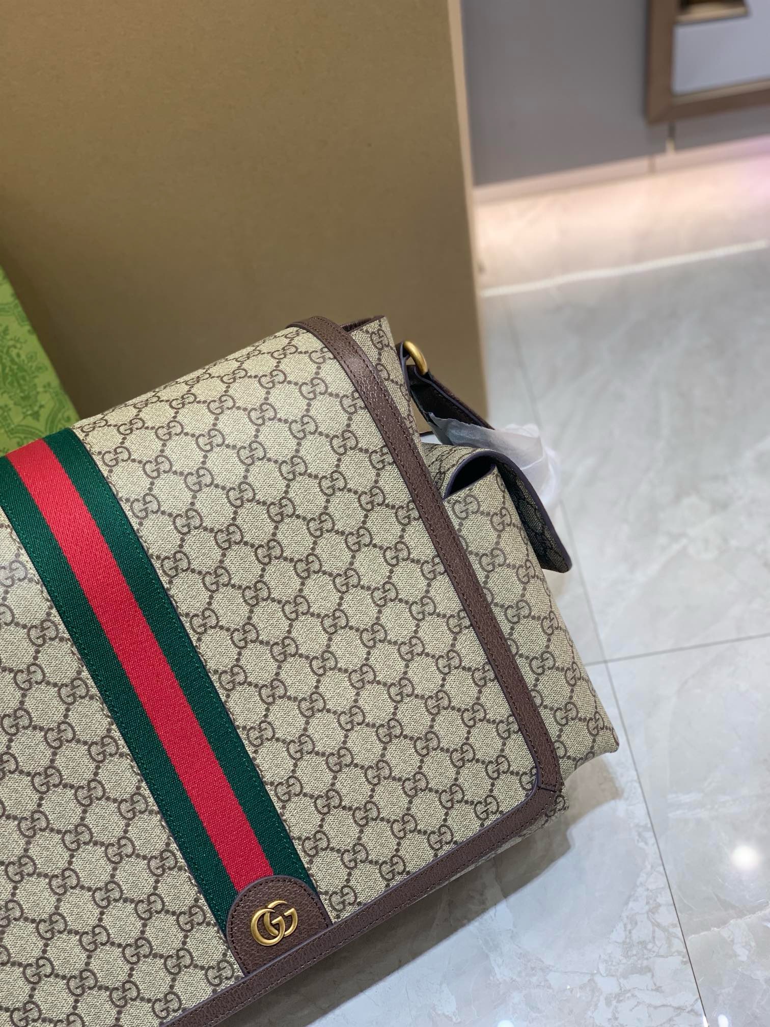 Gucci Brown Large GG Diaper Bag in GG Supreme Canvas
