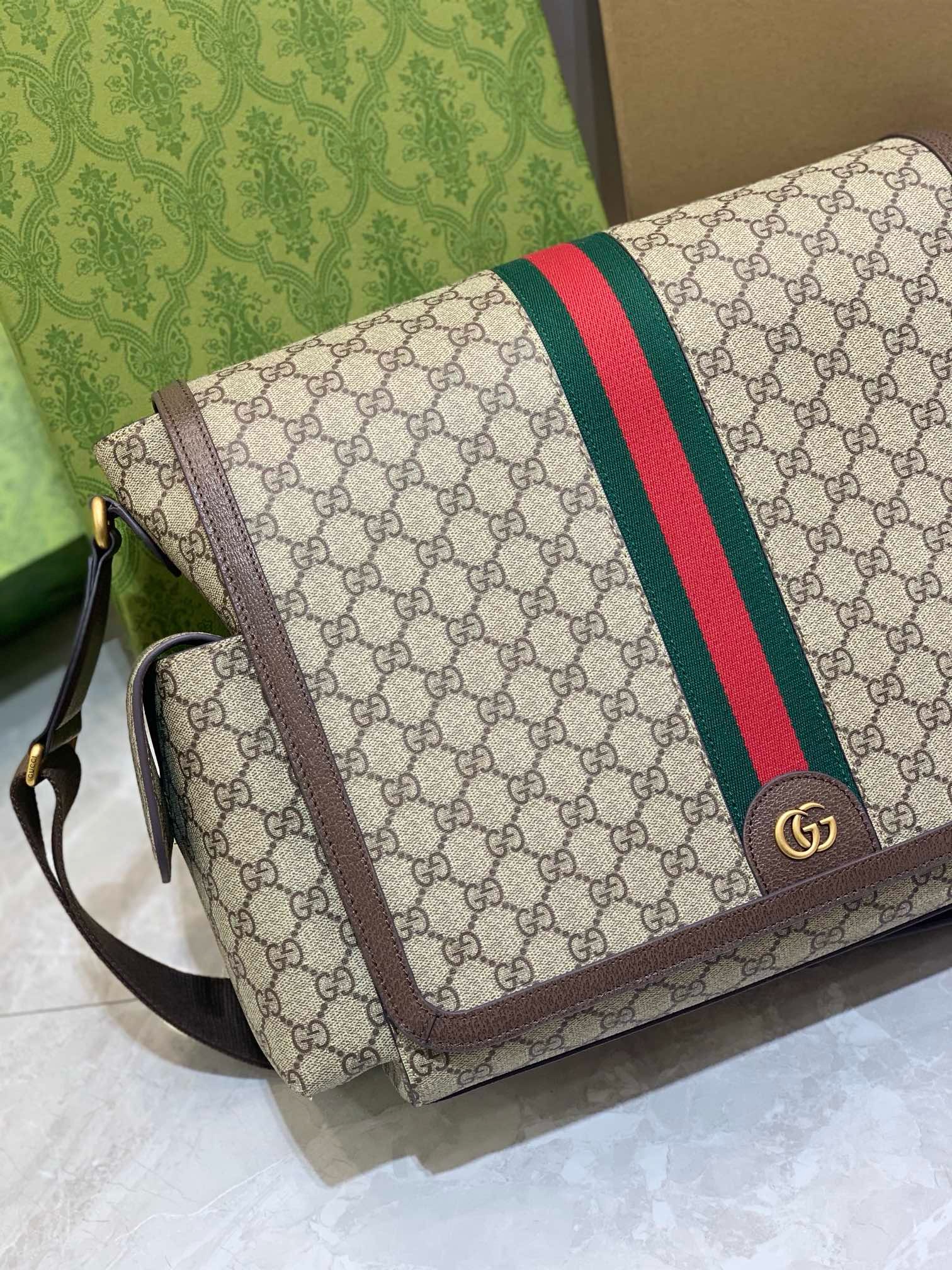 Gucci Brown Large GG Diaper Bag in GG Supreme Canvas