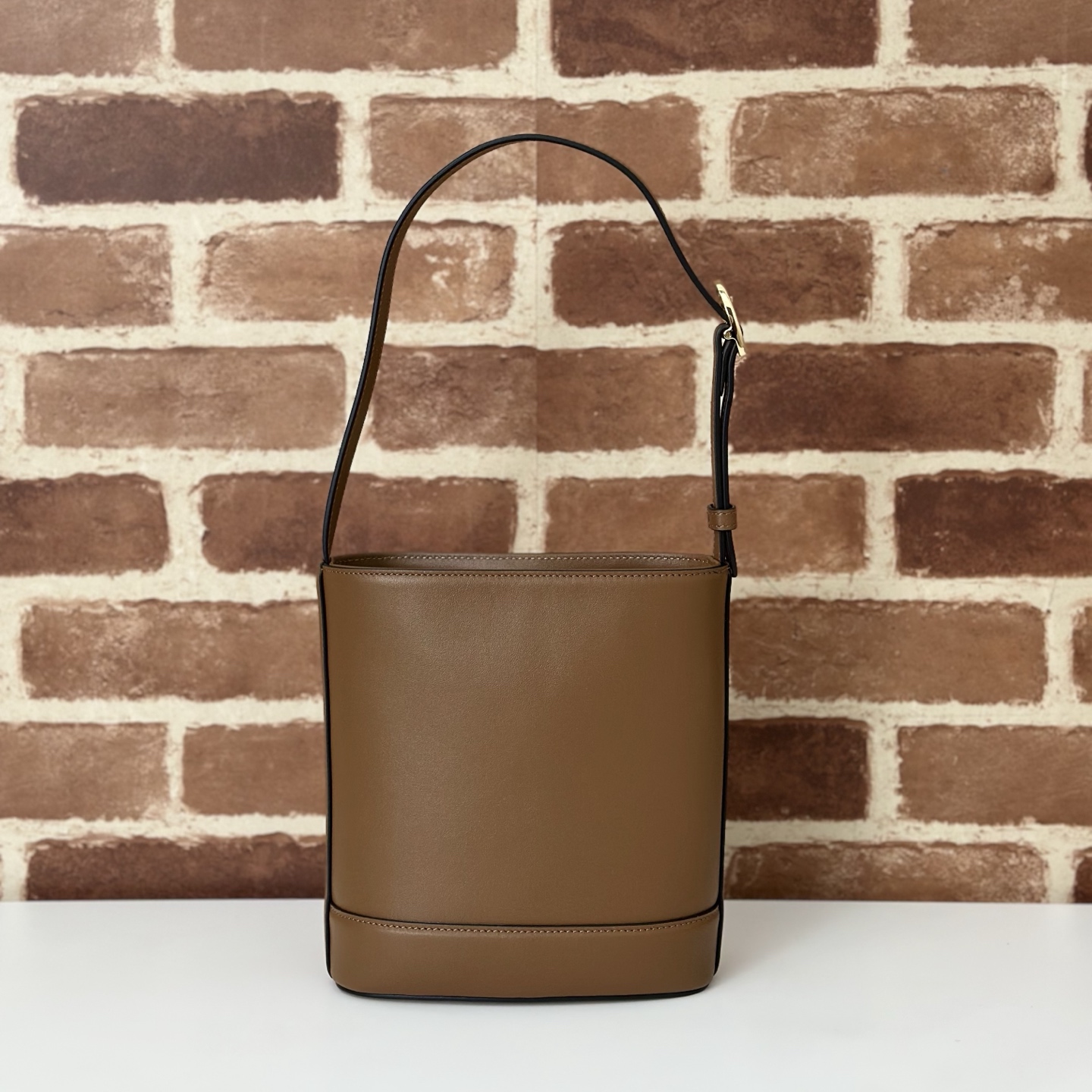 Gucci Brown Leather Mini Bucket Tote Bag with Shoulder
