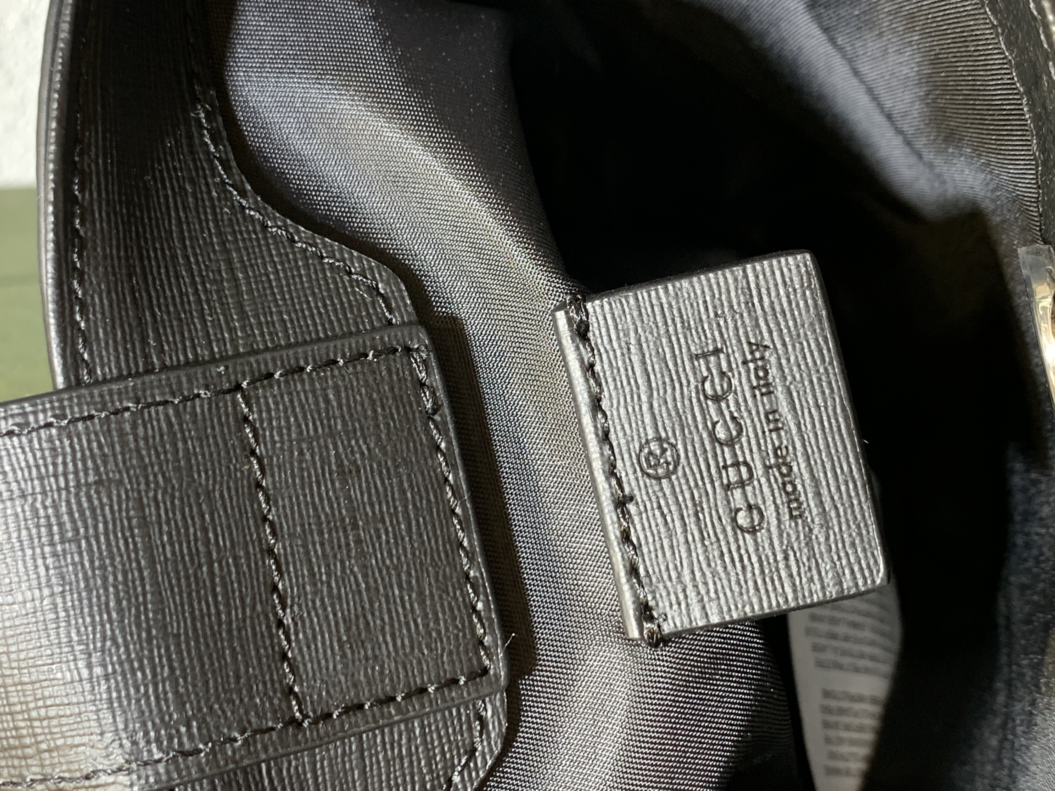 Gucci Kids Gingham Apple Bucket Bag: Stunning 2024 Luxury Icon