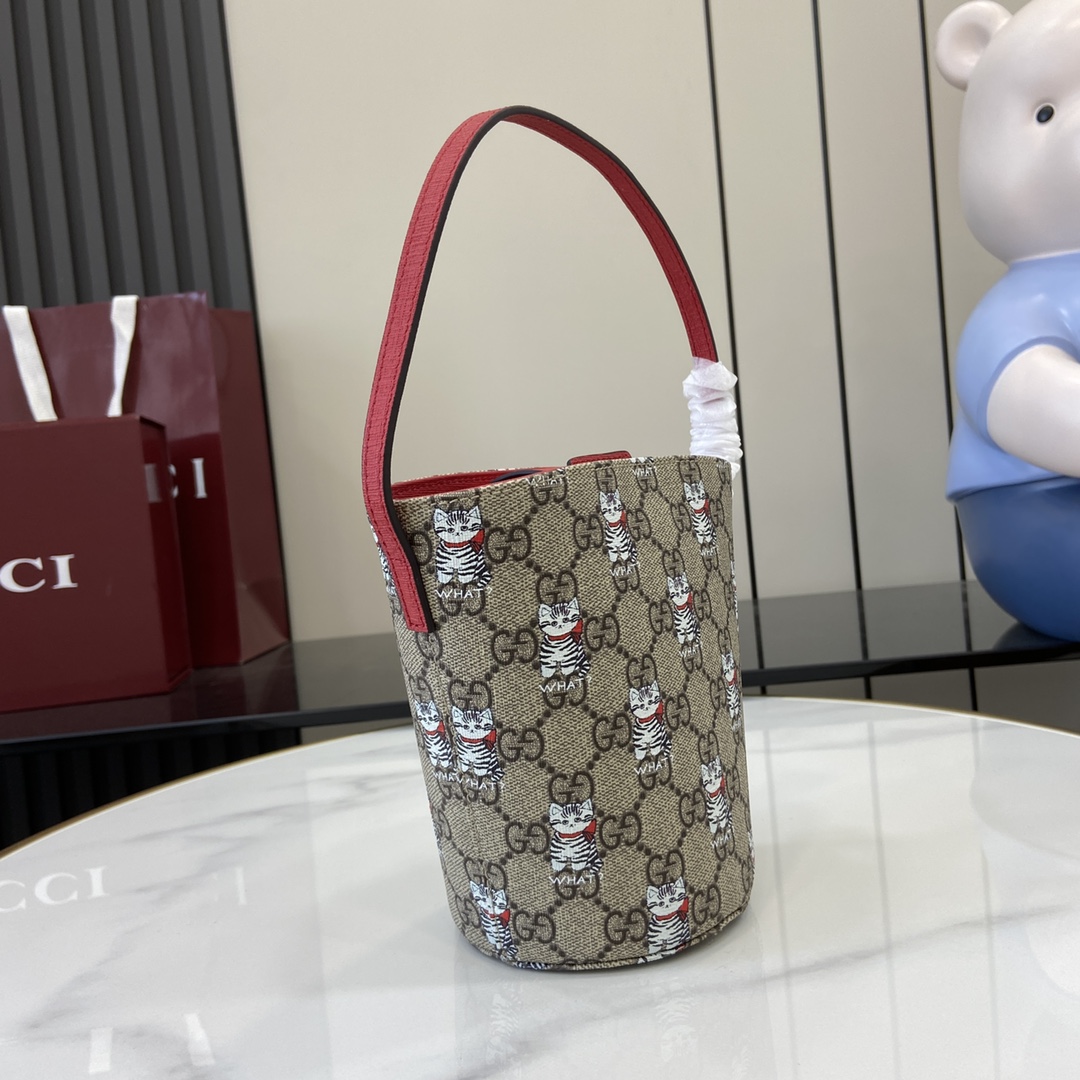 Gucci Children's printed GG bucket bag