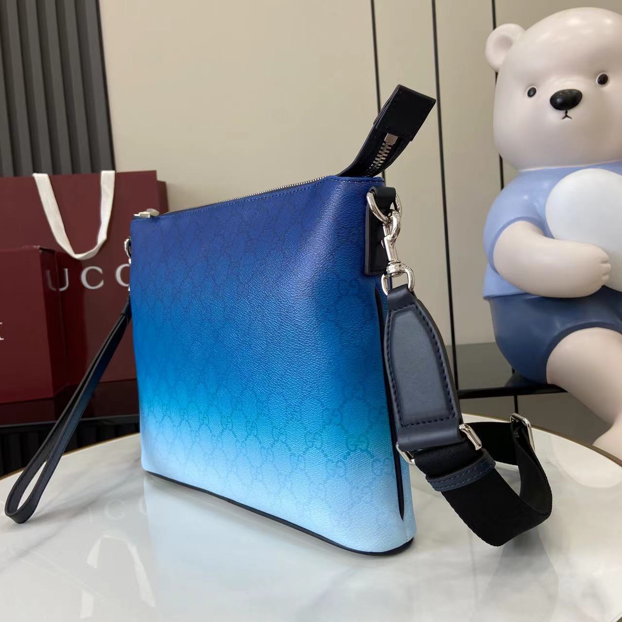 Gucci Chroma medium pouch in gradient blue fabric | GUCCI