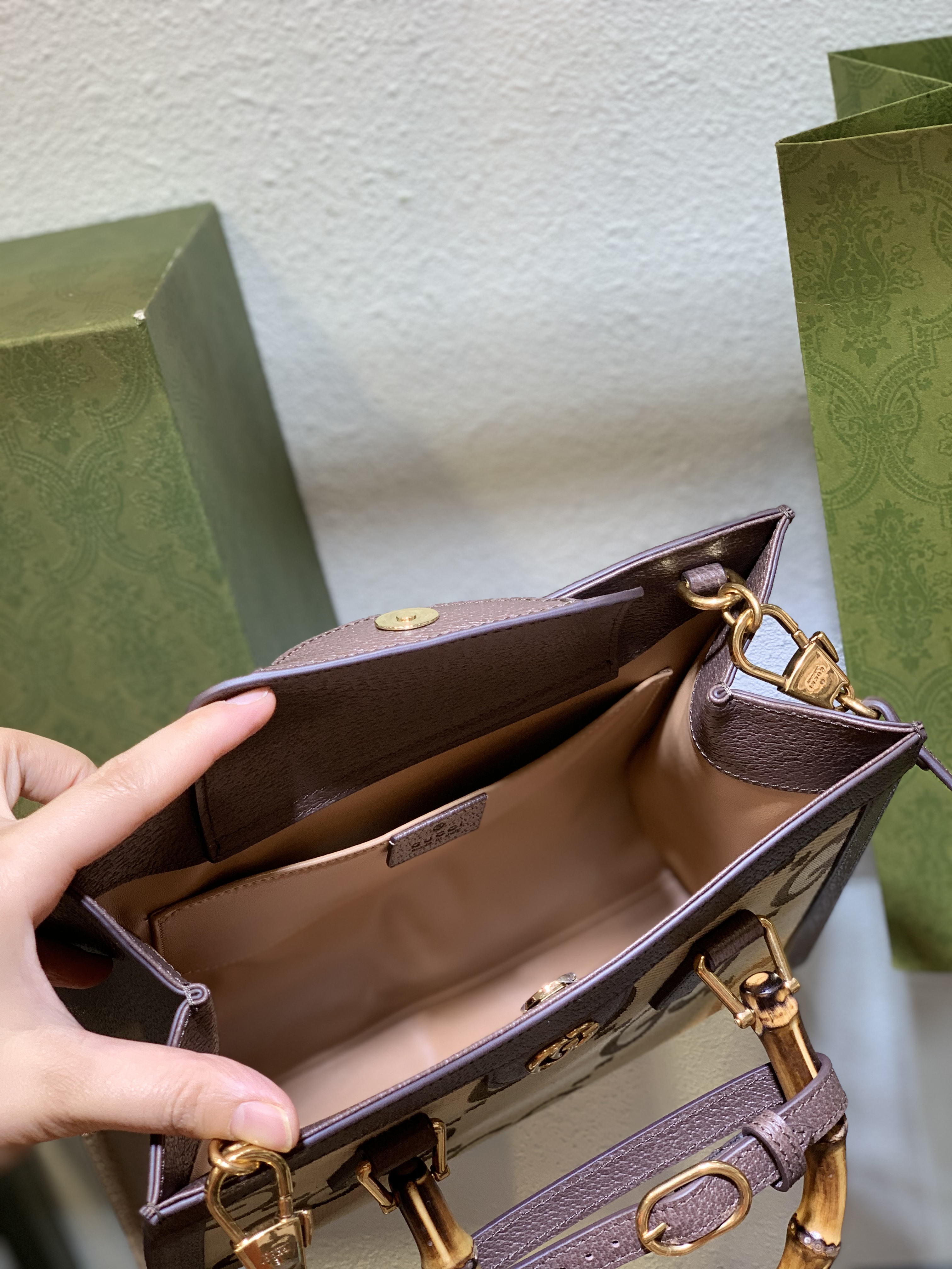 Stunning Gucci Jumbo GG Bamboo Tote Bag | 2024 Luxury Style