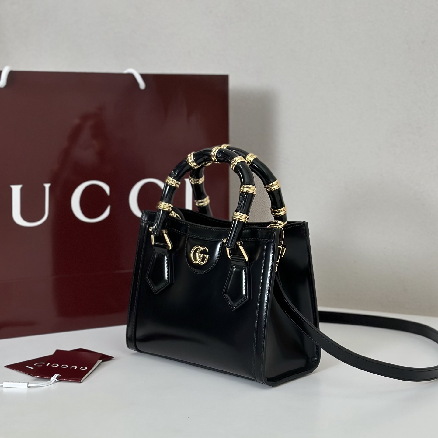 Gucci Diana small tote bag in black leather