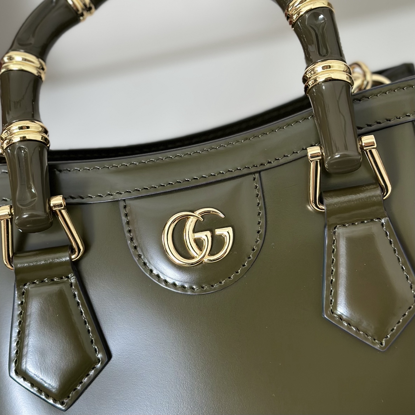 Gucci Diana small tote bag in forest green
