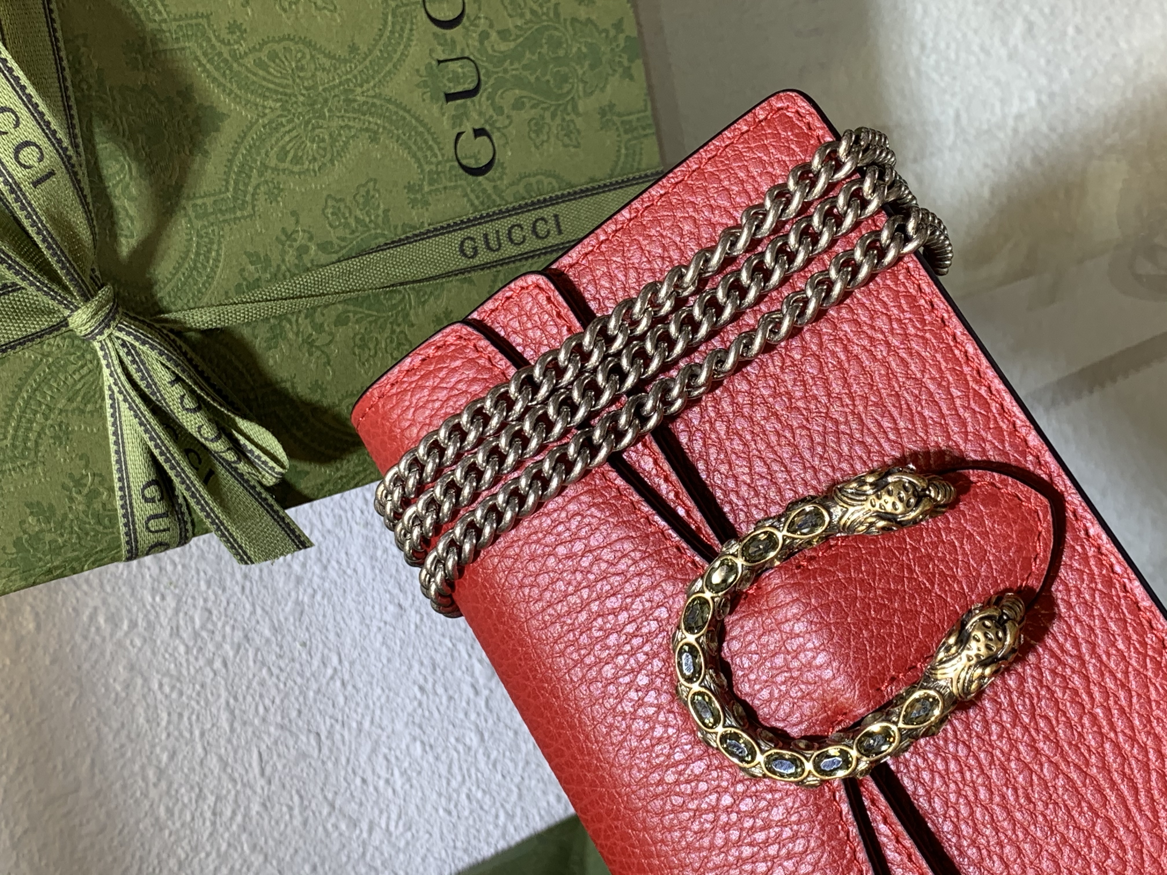 Gucci Red Dionysus Mini Bag – Stunning Luxury 2024 Crossbody
