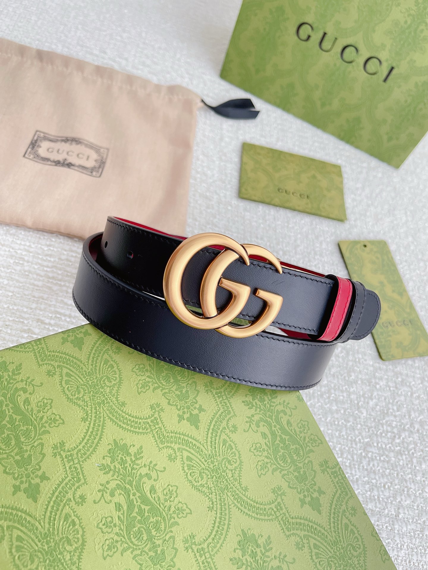 Gucci Double G Logo Skinny Belt – Black red