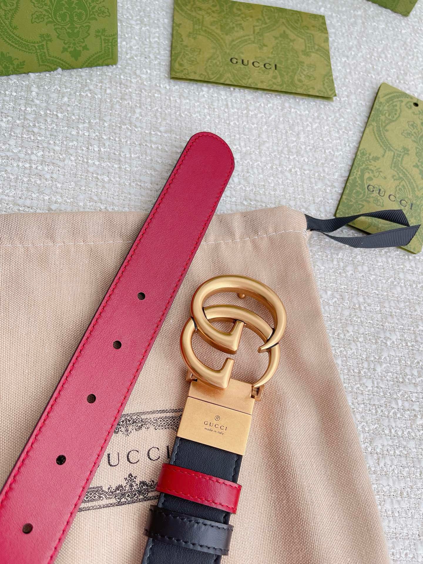 Gucci Double G Logo Skinny Belt – Black red