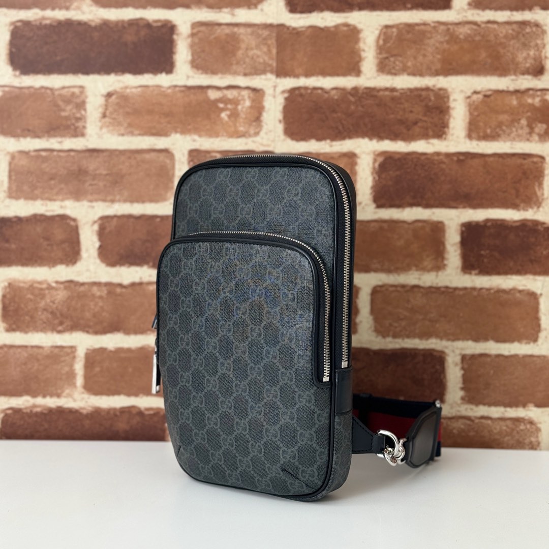 Gucci GG Black small slingbag in black GG Supreme | GUCCI
