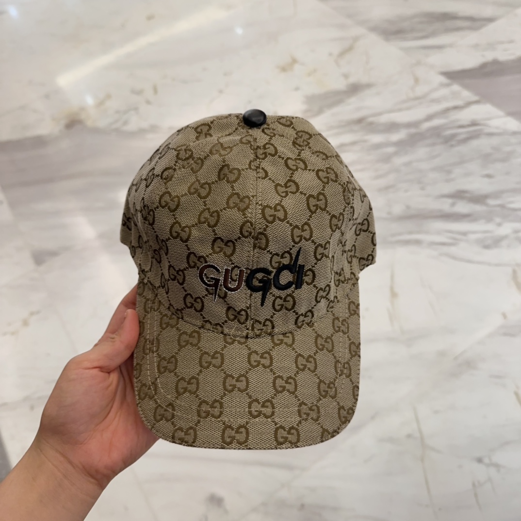 Gucci GG Canvas Baseball Cap with Black Embroidered Logo