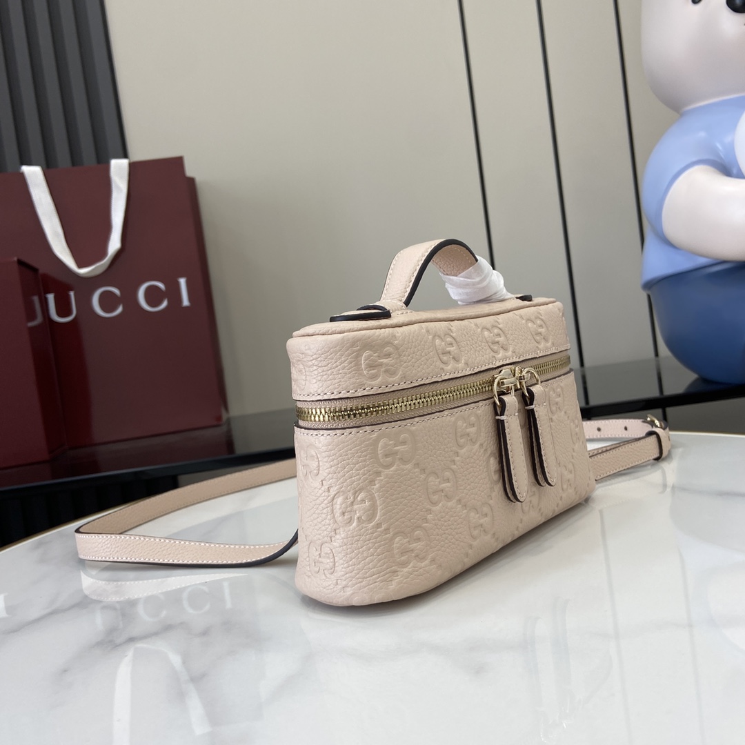 Gucci GG Emblem small bag in taupe leather | GUCCI