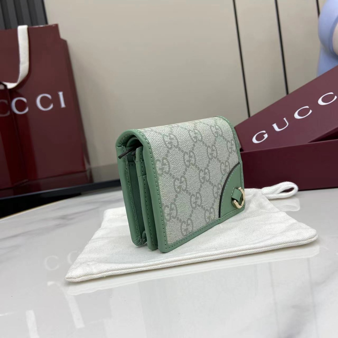 Gucci GG Emblem small wallet in Beige Orange GG Canvas