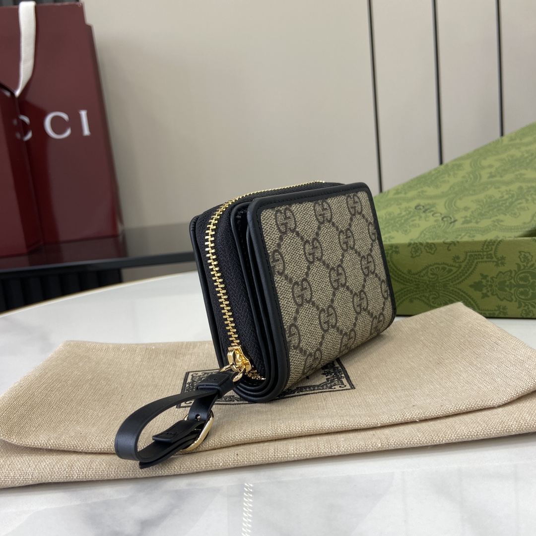 Gucci GG Emblem Zip Mini Wallet / 819131 FAD6L 9741