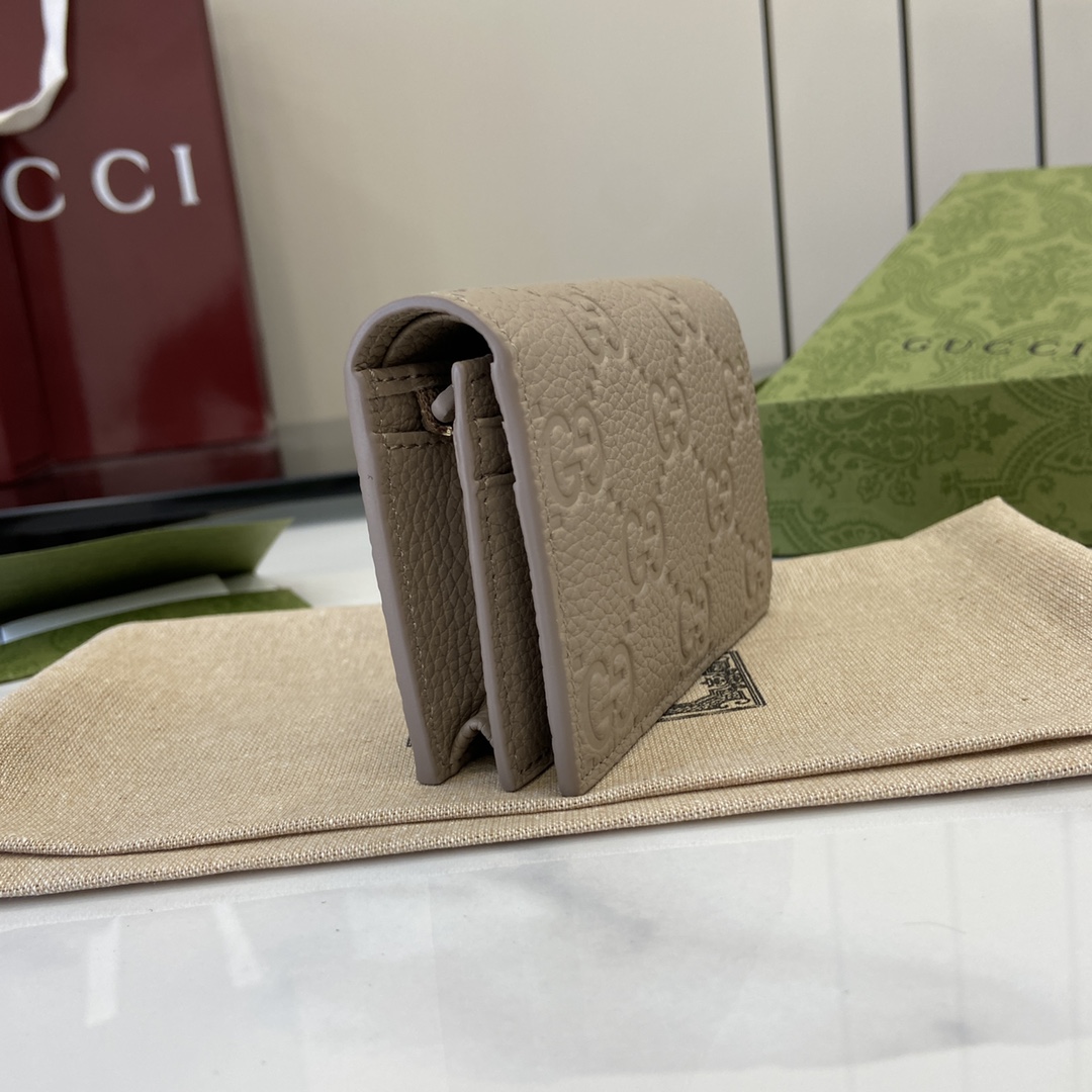 Gucci GG Emblem zip mini wallet in Beige GG Canvas | GUCCI