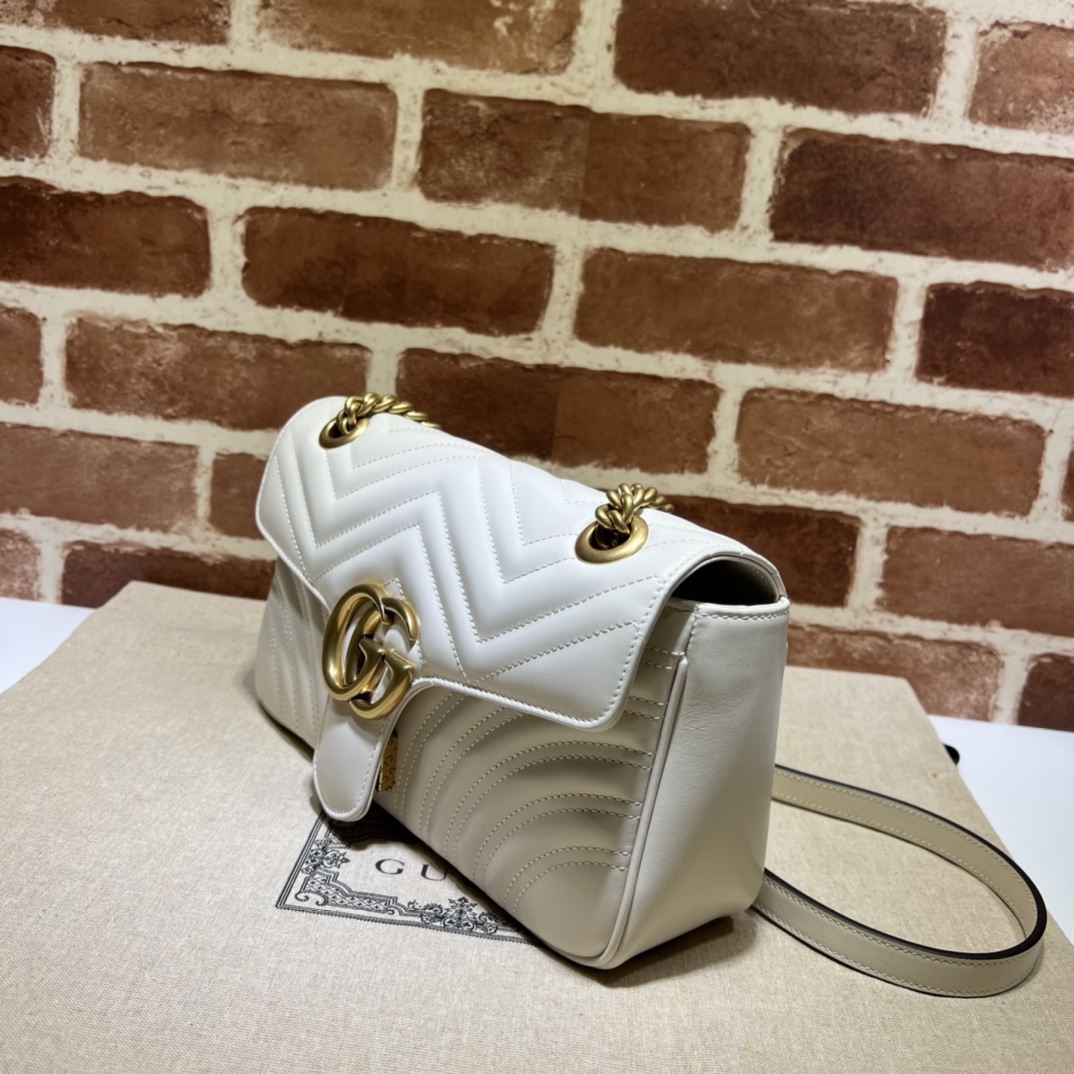 GUCCI Gg marmont flap leather crossbody bag Gucci White in
