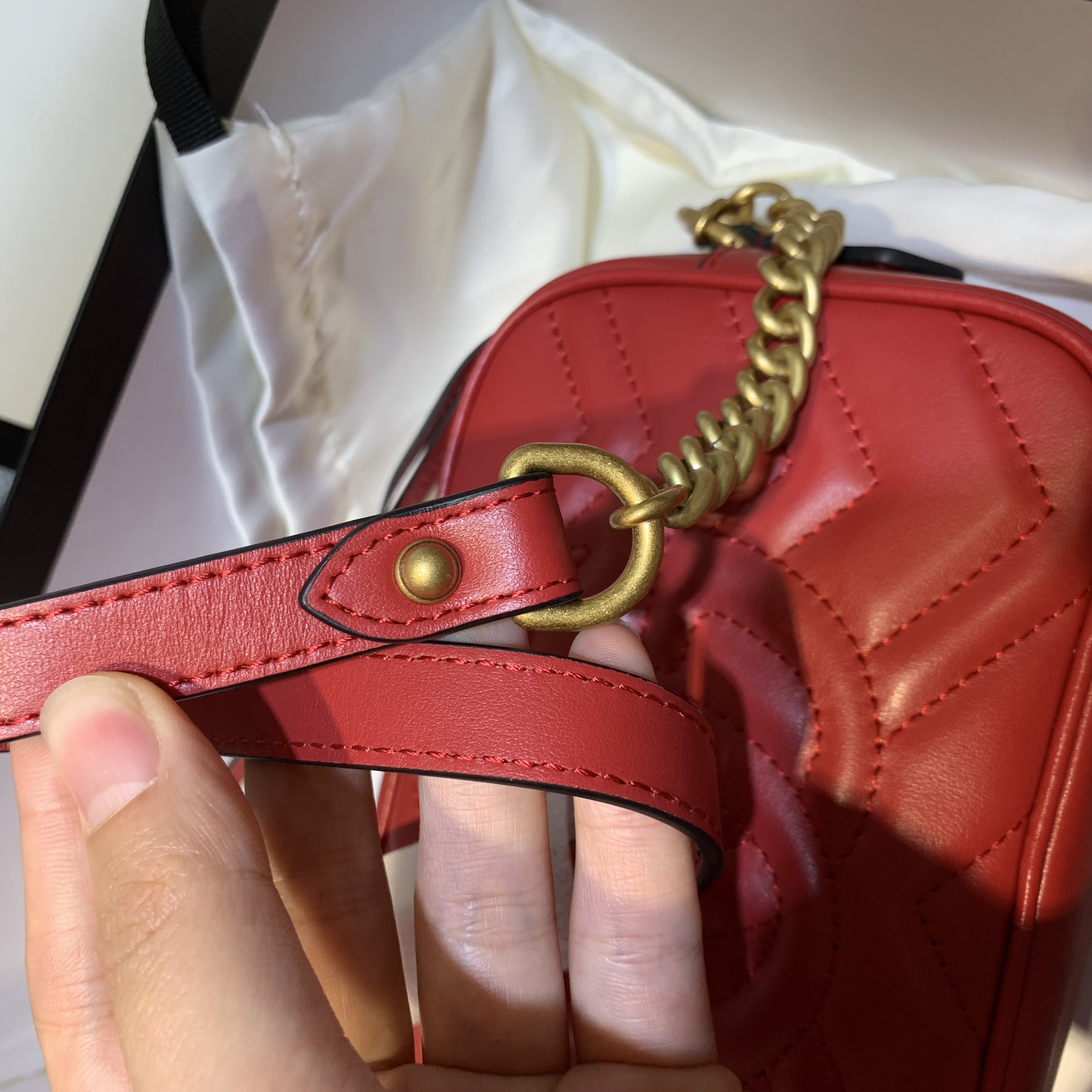 Gucci Red Matelassé Mini Bag: Stunning 2024 Exclusive Style