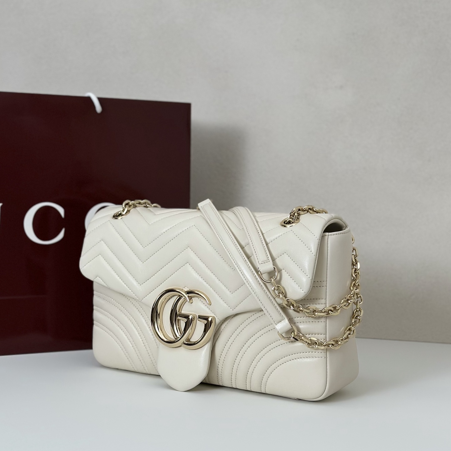 Gucci GG Marmont Matelasse Flap Mini Bag white