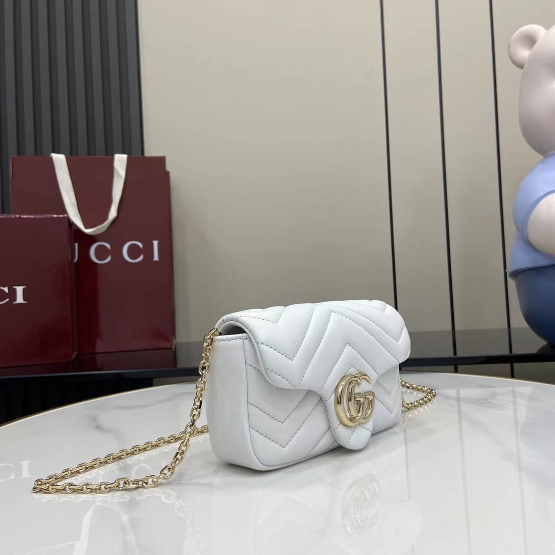 Gucci GG Marmont Matelasse Leather Super Mini Bag