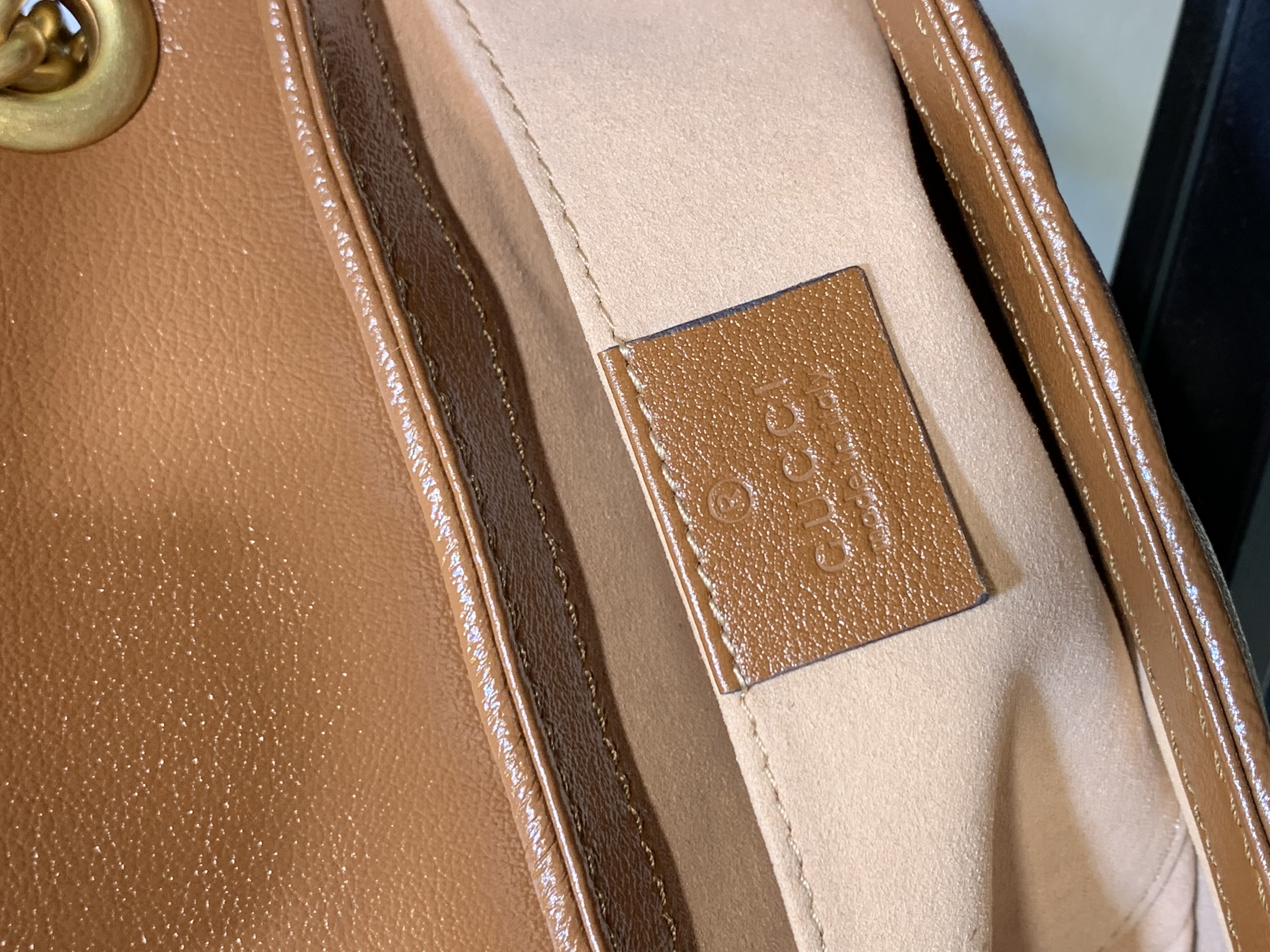 Gucci GG Marmont Mini Brown Bag: Stunning 2024 Luxury Crossbody